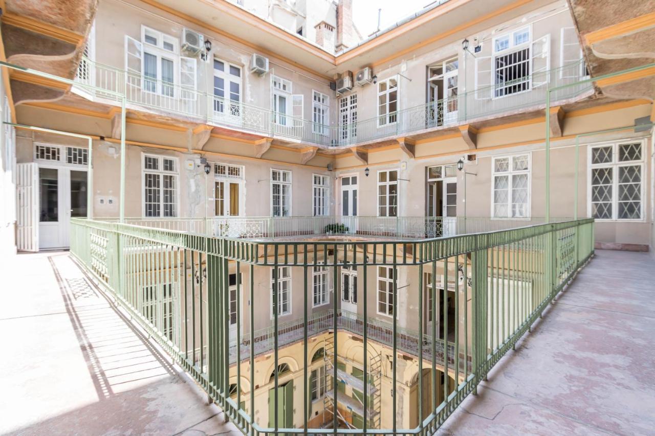 Leda'S Apartment Next To The Danube And Fashion Street บูดาเปสต์ ภายนอก รูปภาพ